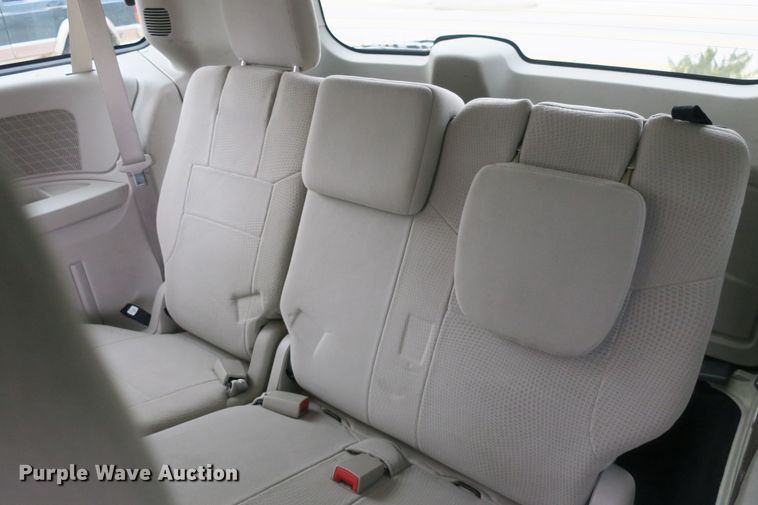 image for item DB10064 2012 Dodge Grand Caravan van