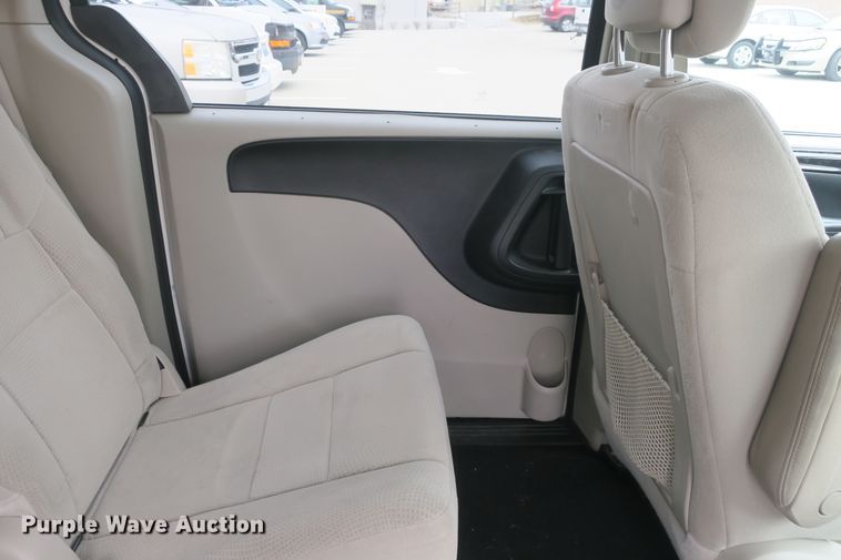 image for item DB10064 2012 Dodge Grand Caravan van