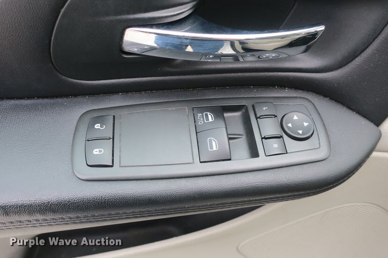 image for item DB10064 2012 Dodge Grand Caravan van