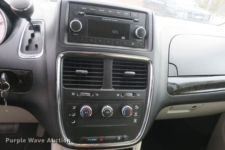 image for item DB10064 2012 Dodge Grand Caravan van