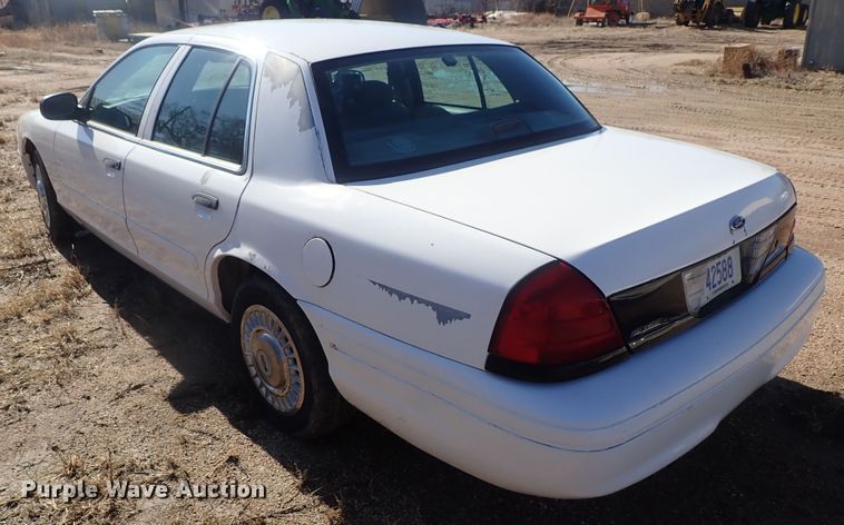 image for item DC3336 2001 Ford Crown Victoria Police Interceptor