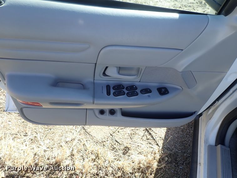 image for item DC3336 2001 Ford Crown Victoria Police Interceptor