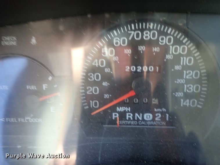 image for item DC3336 2001 Ford Crown Victoria Police Interceptor