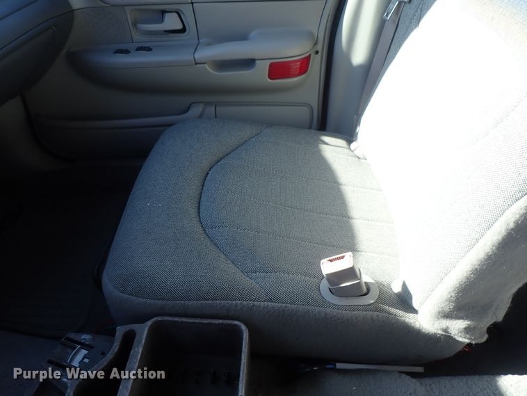 image for item DC3336 2001 Ford Crown Victoria Police Interceptor