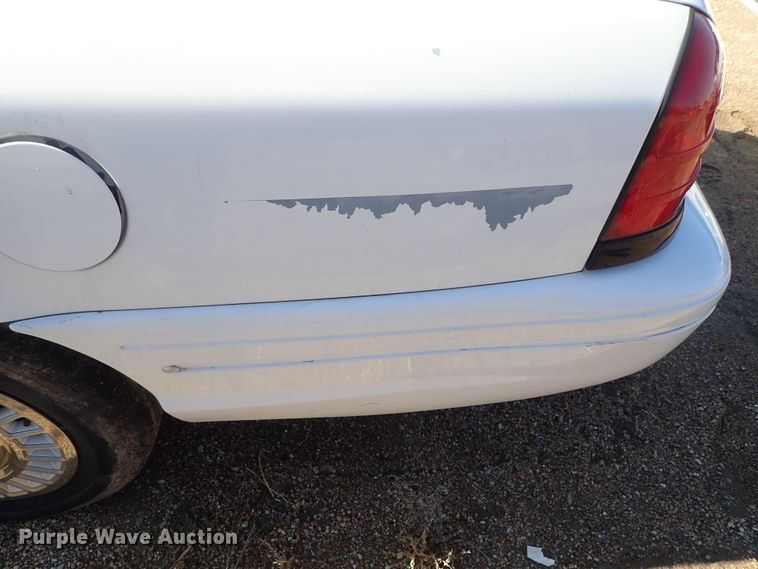 image for item DC3336 2001 Ford Crown Victoria Police Interceptor