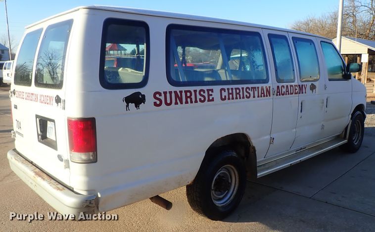 image for item DC3340 1998 Ford Club Wagon van