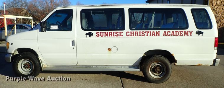 image for item DC3340 1998 Ford Club Wagon van