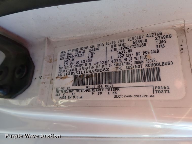 image for item DC3340 1998 Ford Club Wagon van