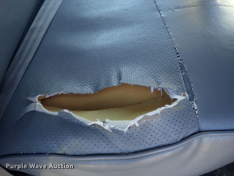 image for item DC3340 1998 Ford Club Wagon van