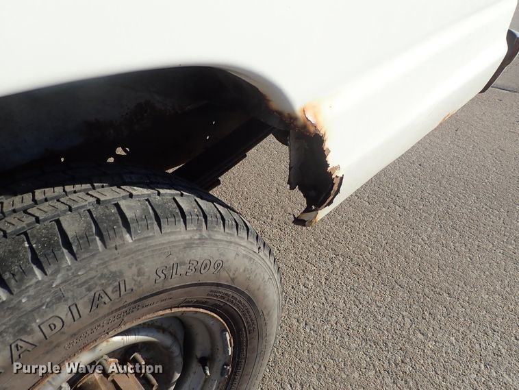 image for item DC3340 1998 Ford Club Wagon van