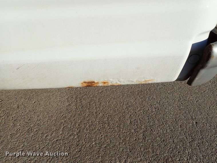 image for item DC3340 1998 Ford Club Wagon van