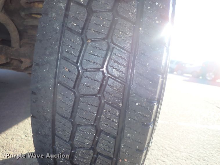 image for item DC3340 1998 Ford Club Wagon van