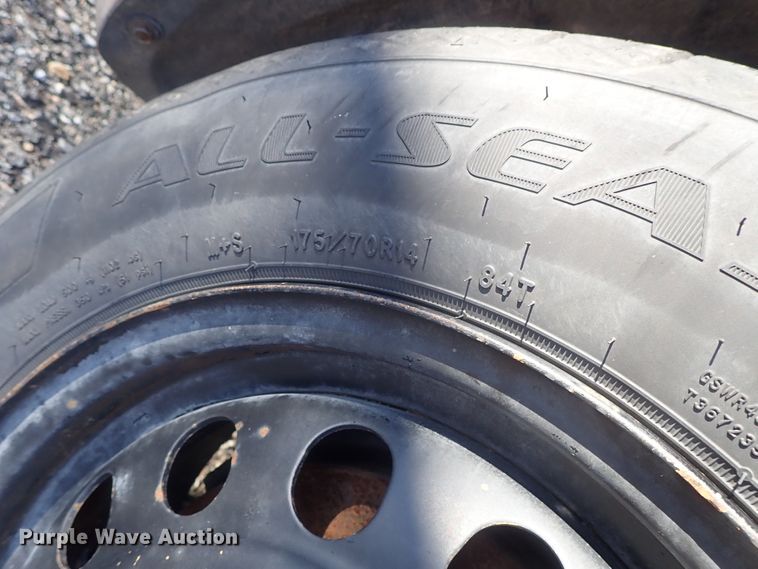 image for item DC3354 1999 Toyota Corolla