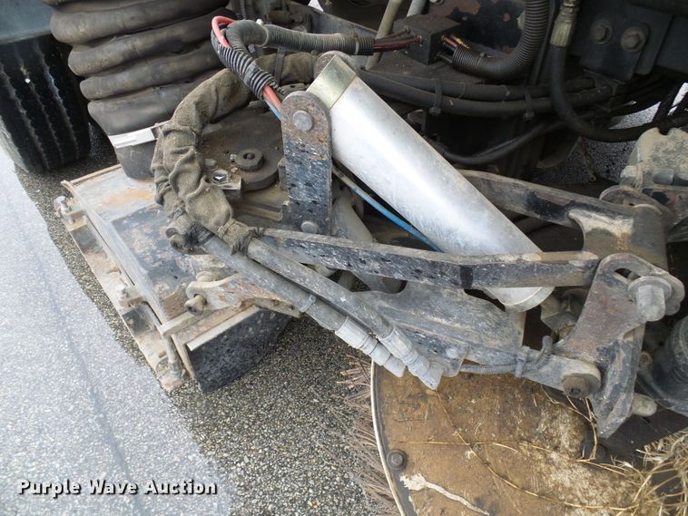 image for item DD1996 2003 Freightliner FC70 street sweeper truck