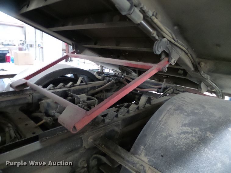 image for item DD1996 2003 Freightliner FC70 street sweeper truck