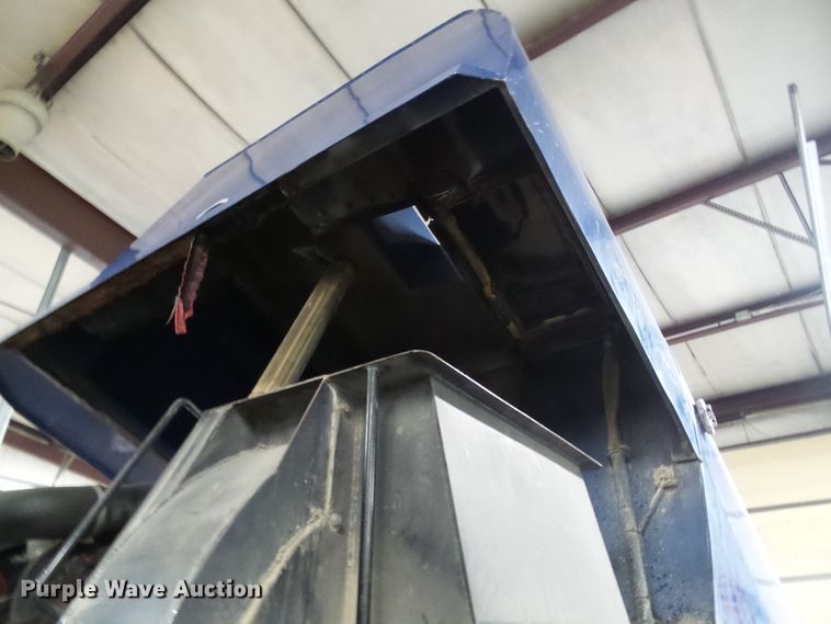 image for item DD1996 2003 Freightliner FC70 street sweeper truck