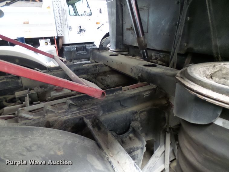 image for item DD1996 2003 Freightliner FC70 street sweeper truck