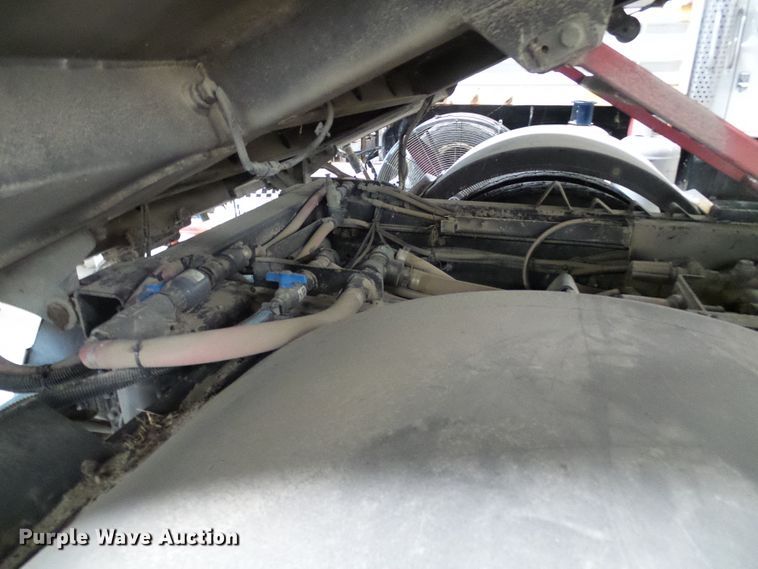 image for item DD1996 2003 Freightliner FC70 street sweeper truck