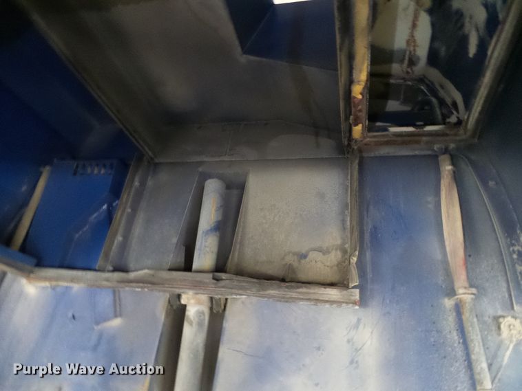 image for item DD1996 2003 Freightliner FC70 street sweeper truck