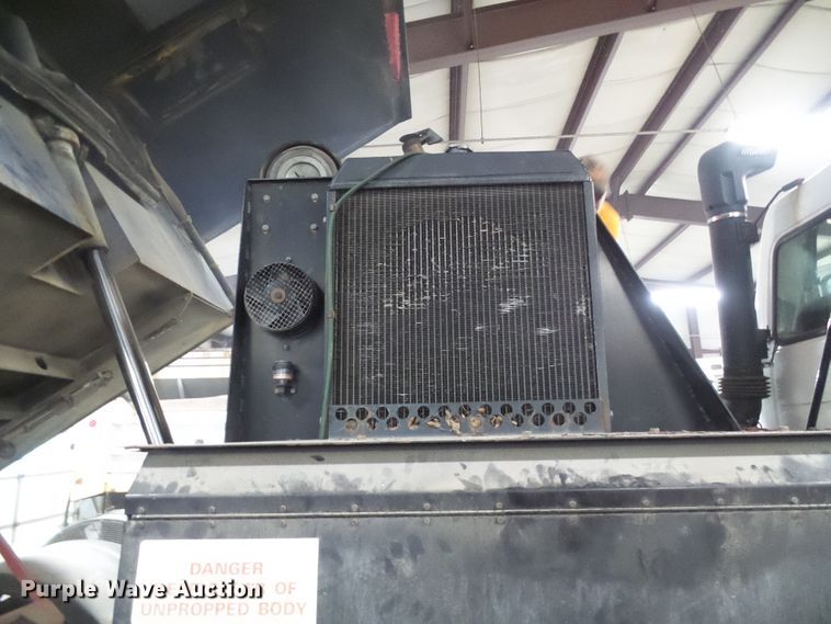 image for item DD1996 2003 Freightliner FC70 street sweeper truck