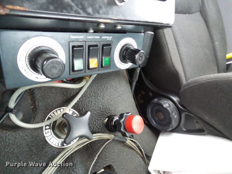 image for item DD1996 2003 Freightliner FC70 street sweeper truck