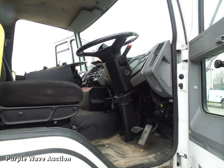 image for item DD1996 2003 Freightliner FC70 street sweeper truck