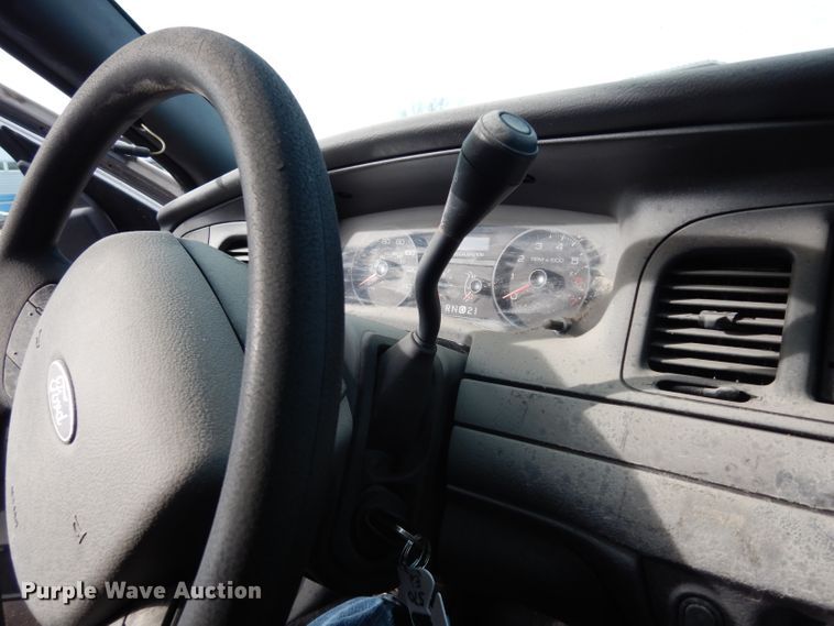 image for item DE4303 2008 Ford Crown Victoria Police Interceptor