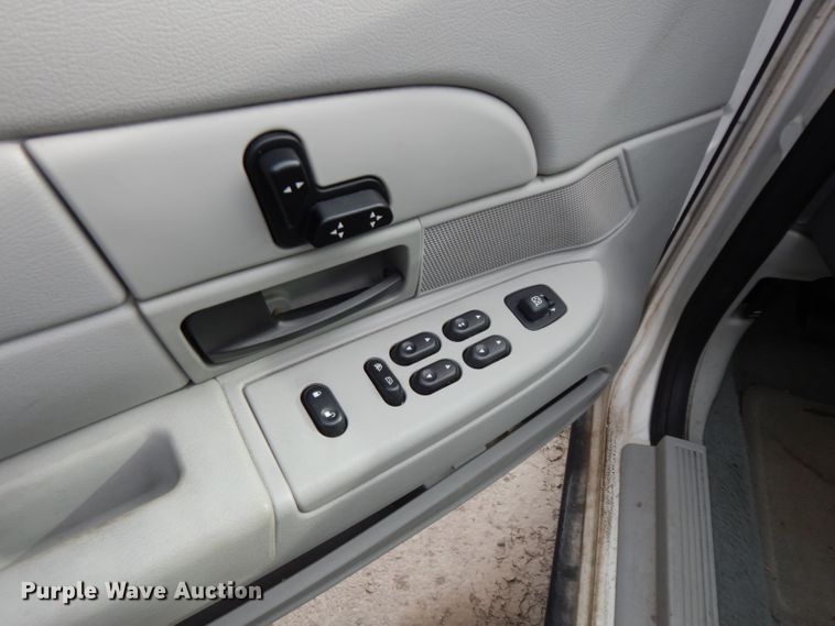 image for item DE4320 2005 Ford Crown Victoria Police Interceptor