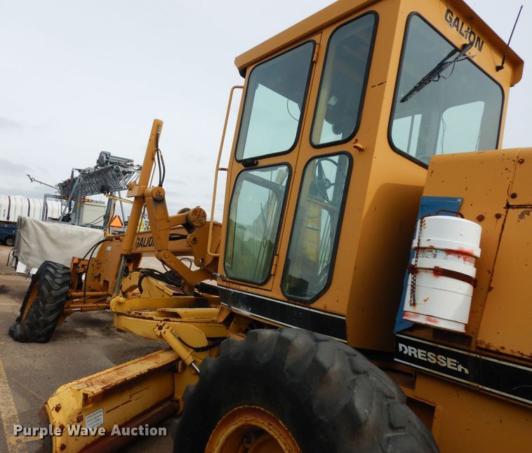 image for item DE4321 1994 Galion Dresser 850 motor grader