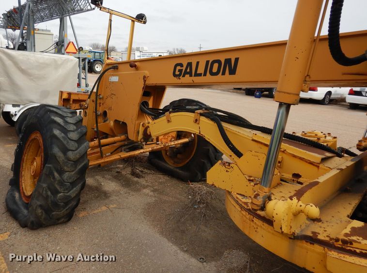 image for item DE4321 1994 Galion Dresser 850 motor grader