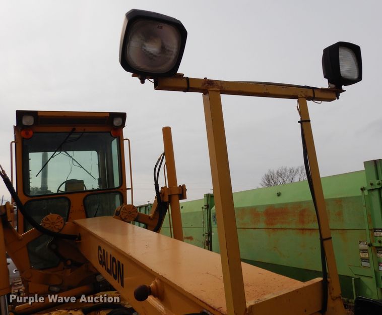 image for item DE4321 1994 Galion Dresser 850 motor grader