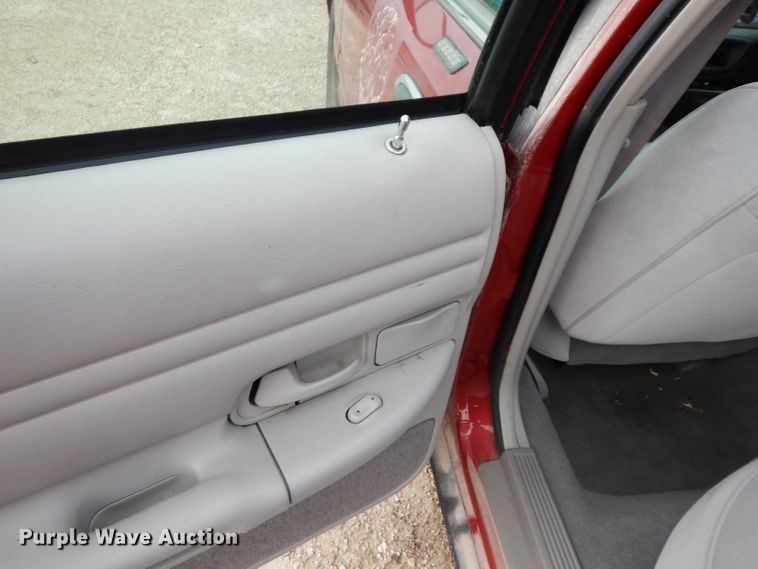 image for item DE4322 1998 Ford Crown Victoria