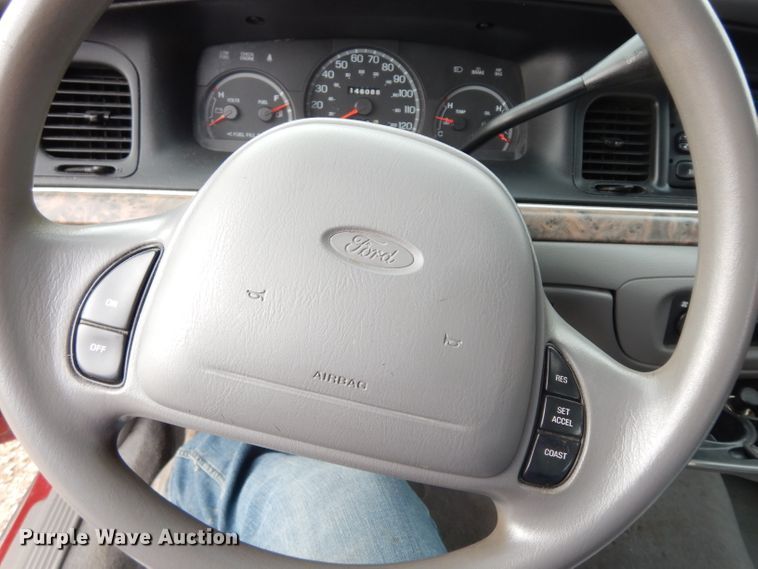 image for item DE4322 1998 Ford Crown Victoria