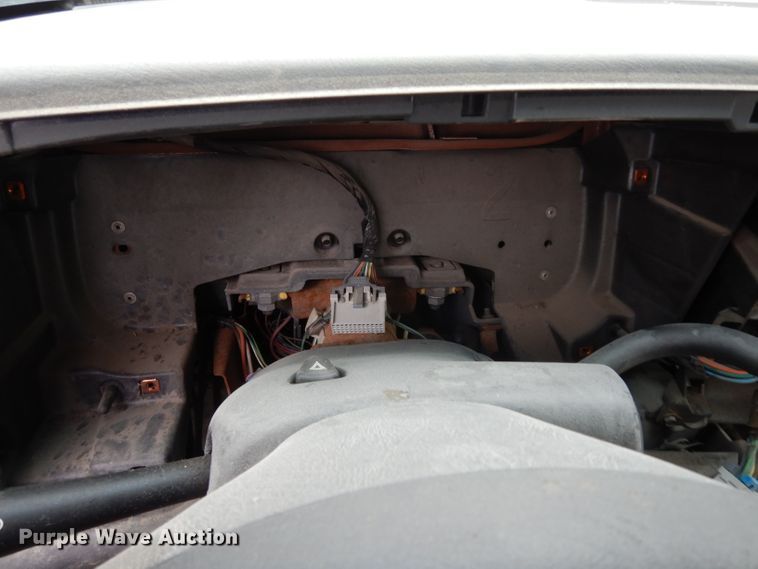 image for item DE4326 2003 Chevrolet Silverado 1500 Ext. Cab pickup truck