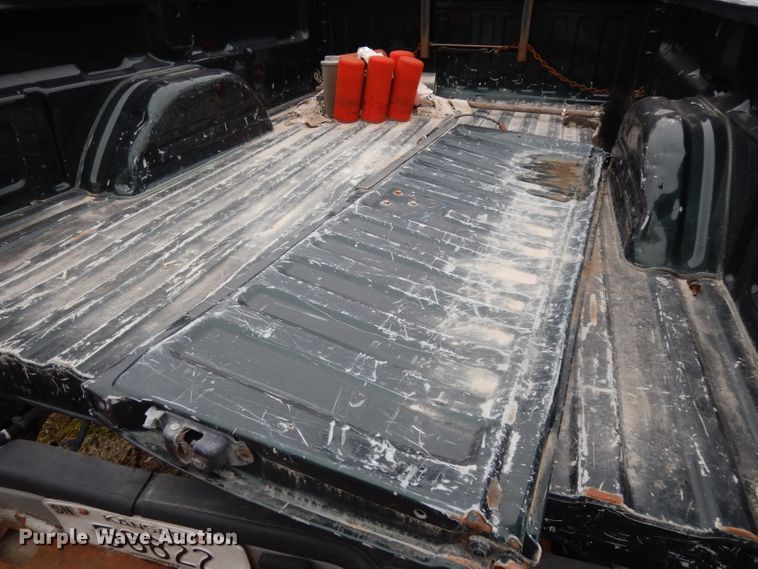 image for item DE4326 2003 Chevrolet Silverado 1500 Ext. Cab pickup truck