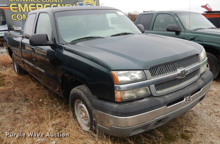 image for item DE4327 2003 Chevrolet Silverado 1500 Ext. Cab pickup truck