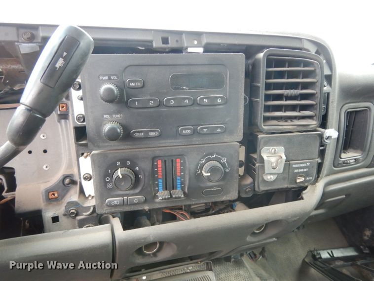 image for item DE4327 2003 Chevrolet Silverado 1500 Ext. Cab pickup truck