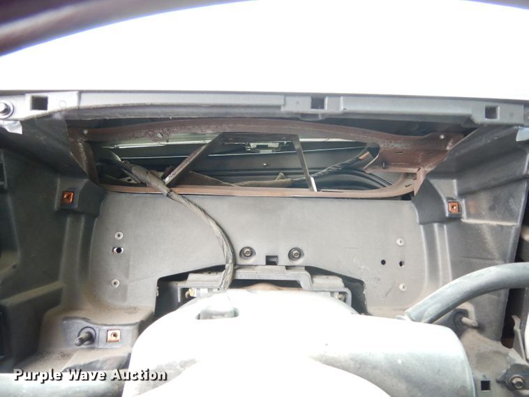 image for item DE4327 2003 Chevrolet Silverado 1500 Ext. Cab pickup truck