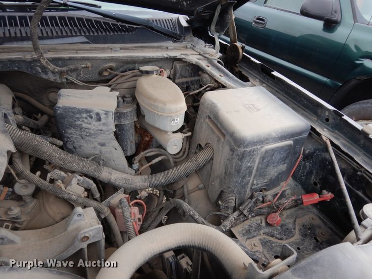 image for item DE4327 2003 Chevrolet Silverado 1500 Ext. Cab pickup truck