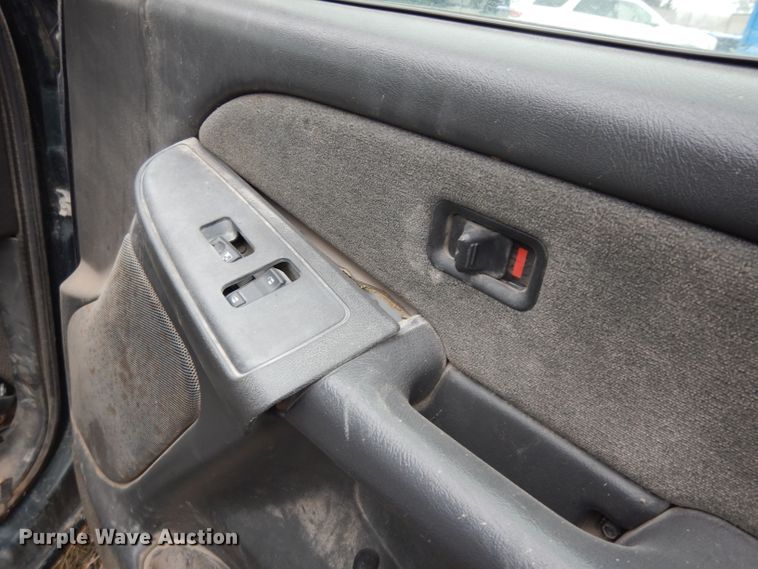 image for item DE4327 2003 Chevrolet Silverado 1500 Ext. Cab pickup truck