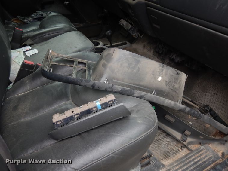 image for item DE4327 2003 Chevrolet Silverado 1500 Ext. Cab pickup truck