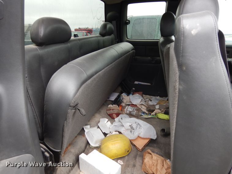 image for item DE4327 2003 Chevrolet Silverado 1500 Ext. Cab pickup truck