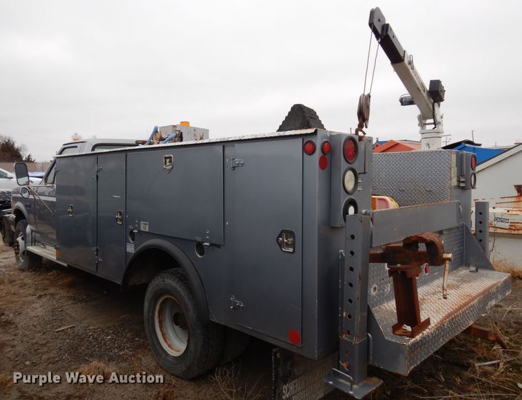 image for item DE4328 1997 Ford F450 Super Duty utility truck