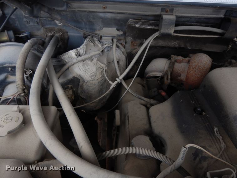 image for item DE4328 1997 Ford F450 Super Duty utility truck