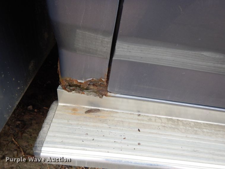 image for item DE4328 1997 Ford F450 Super Duty utility truck