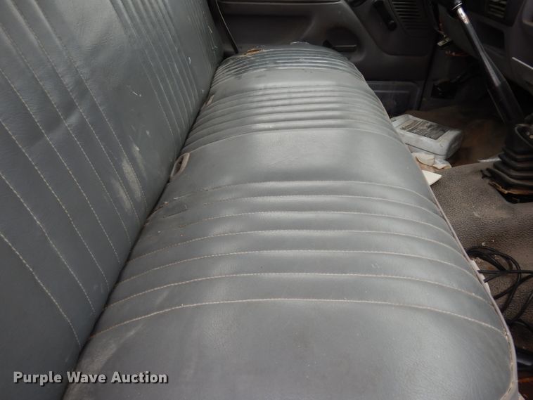 image for item DE4328 1997 Ford F450 Super Duty utility truck