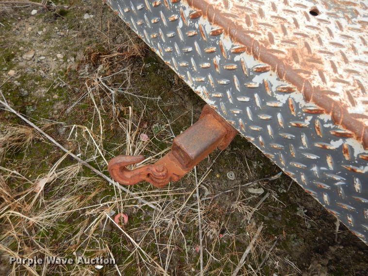 image for item DE4328 1997 Ford F450 Super Duty utility truck