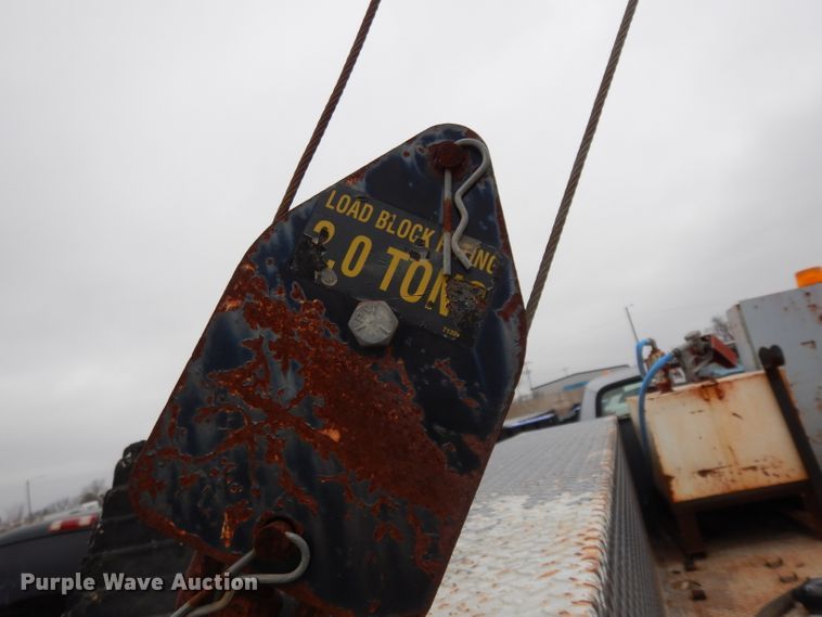 image for item DE4328 1997 Ford F450 Super Duty utility truck