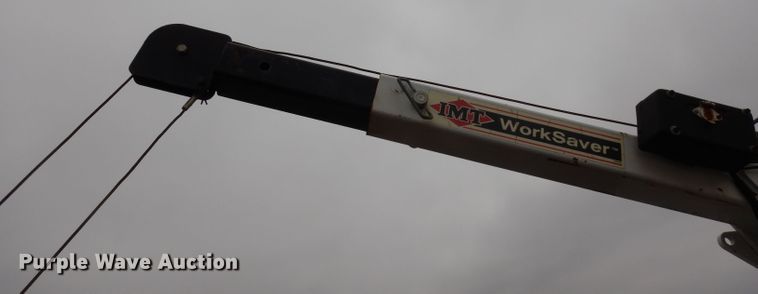 image for item DE4328 1997 Ford F450 Super Duty utility truck