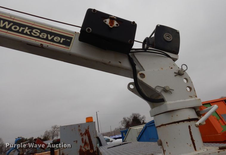 image for item DE4328 1997 Ford F450 Super Duty utility truck